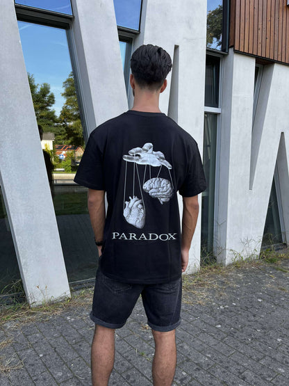Oversized T-shirt Paradox
